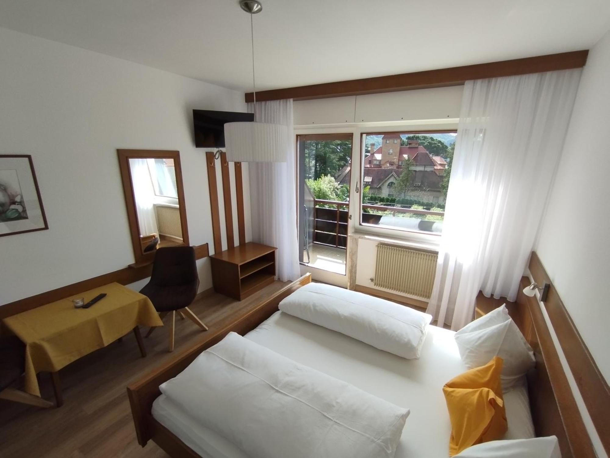 Garni Weingut Hotel เมราโน ภายนอก รูปภาพ