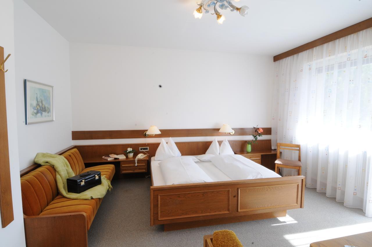 Garni Weingut Hotel เมราโน ภายนอก รูปภาพ